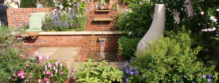 gartengestaltung ideen beispiele mit wasserwand