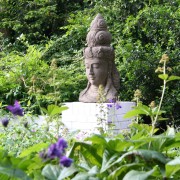 Feng Shui Skulptur mit ruhiger Ausstrahlung